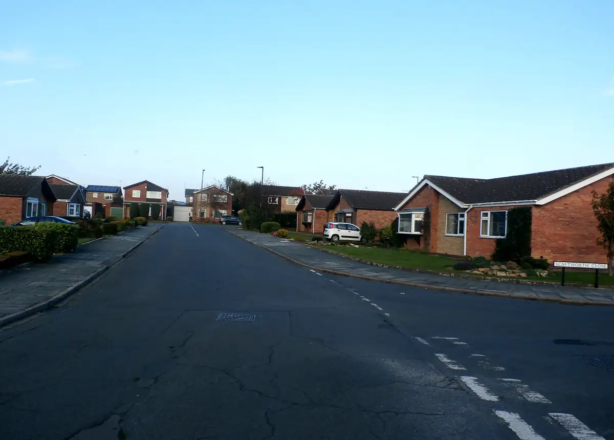 Bungalows and gardens on Clayworth Drive in Bessacarr